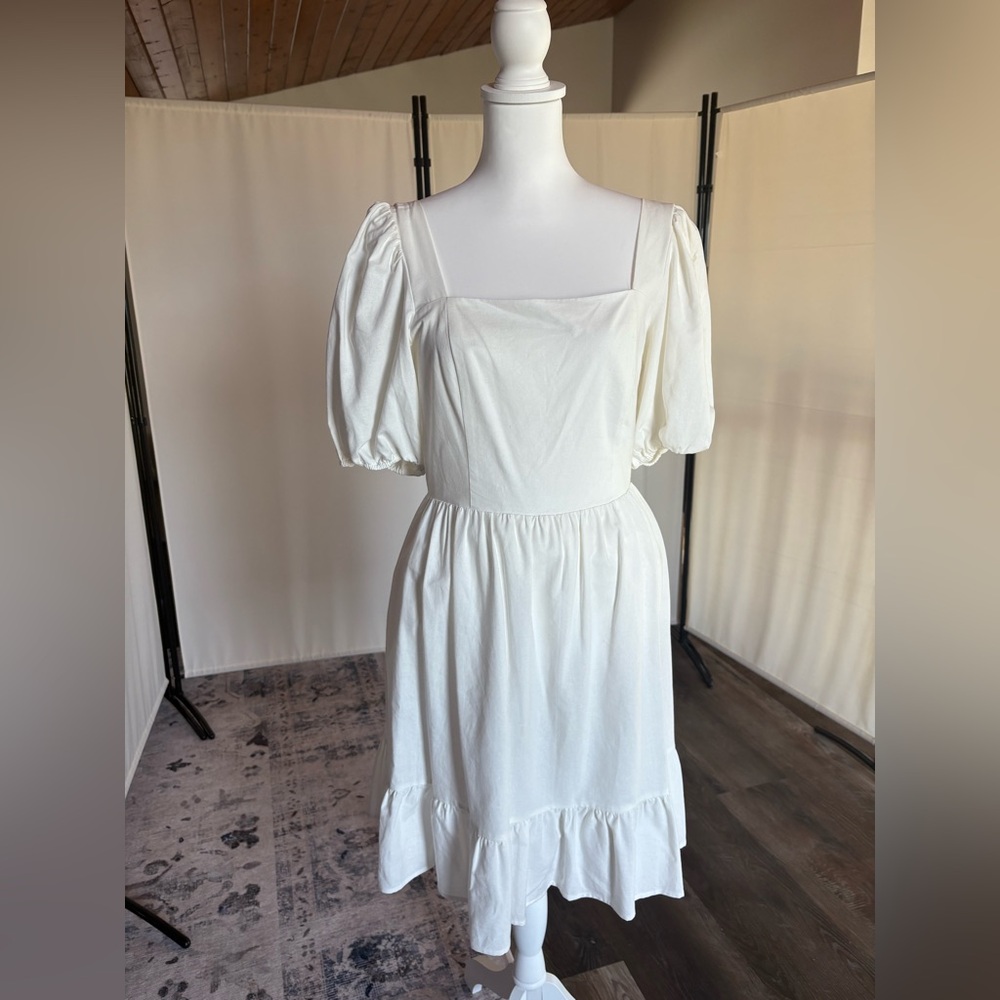 Elegant White Puff Sleeve Dress